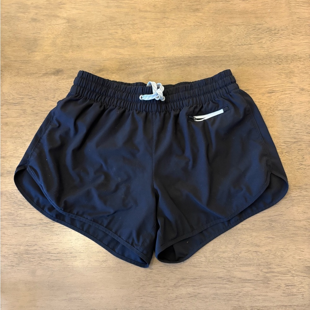 Women’s Vuori Shorts - Black - Size M